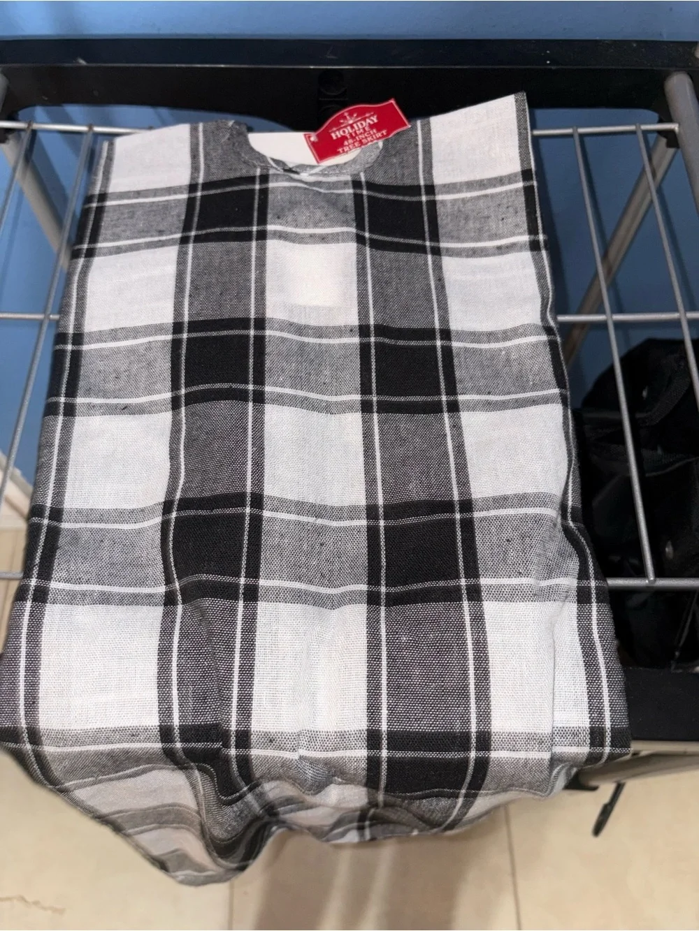 Holiday Time Black & White Plaid 48